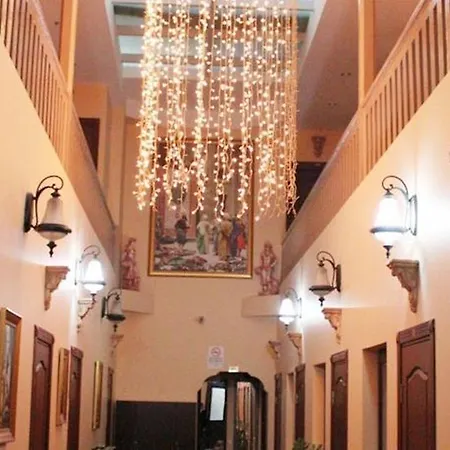 Saray 2* Σμύρνη